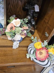 Stagecoach Gifts, Haines Oregon