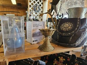 Stagecoach Handmade gifts, Haines Oregon